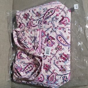 NWT Vera Bradley Vera Tote in Felicity Paisley Pink